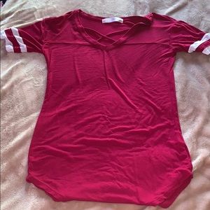 maroon tee